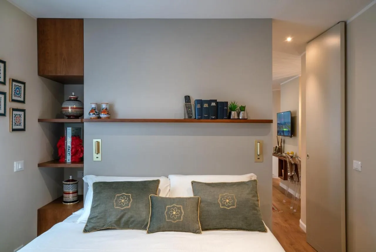 Charming Stay In Roma - Luxury Holiday Apartment 0*, Ρώμη