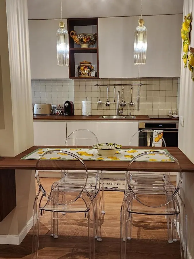 Charming Stay In Roma - Luxury Holiday Apartment Italy