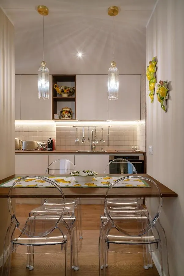 Charming Stay In Roma - Luxury Holiday Apartment